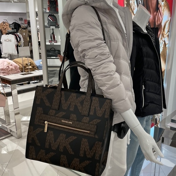 Michael Kors Kenly Large Graphic Logo Tote Bag - Picture 1 of 11